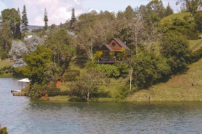 Glamping con Jacuzzi Privado en el Peñol Antioquia